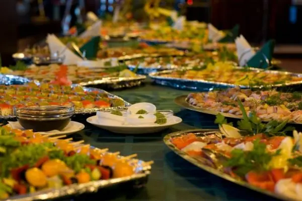 Aufgebautes kaltes Buffet